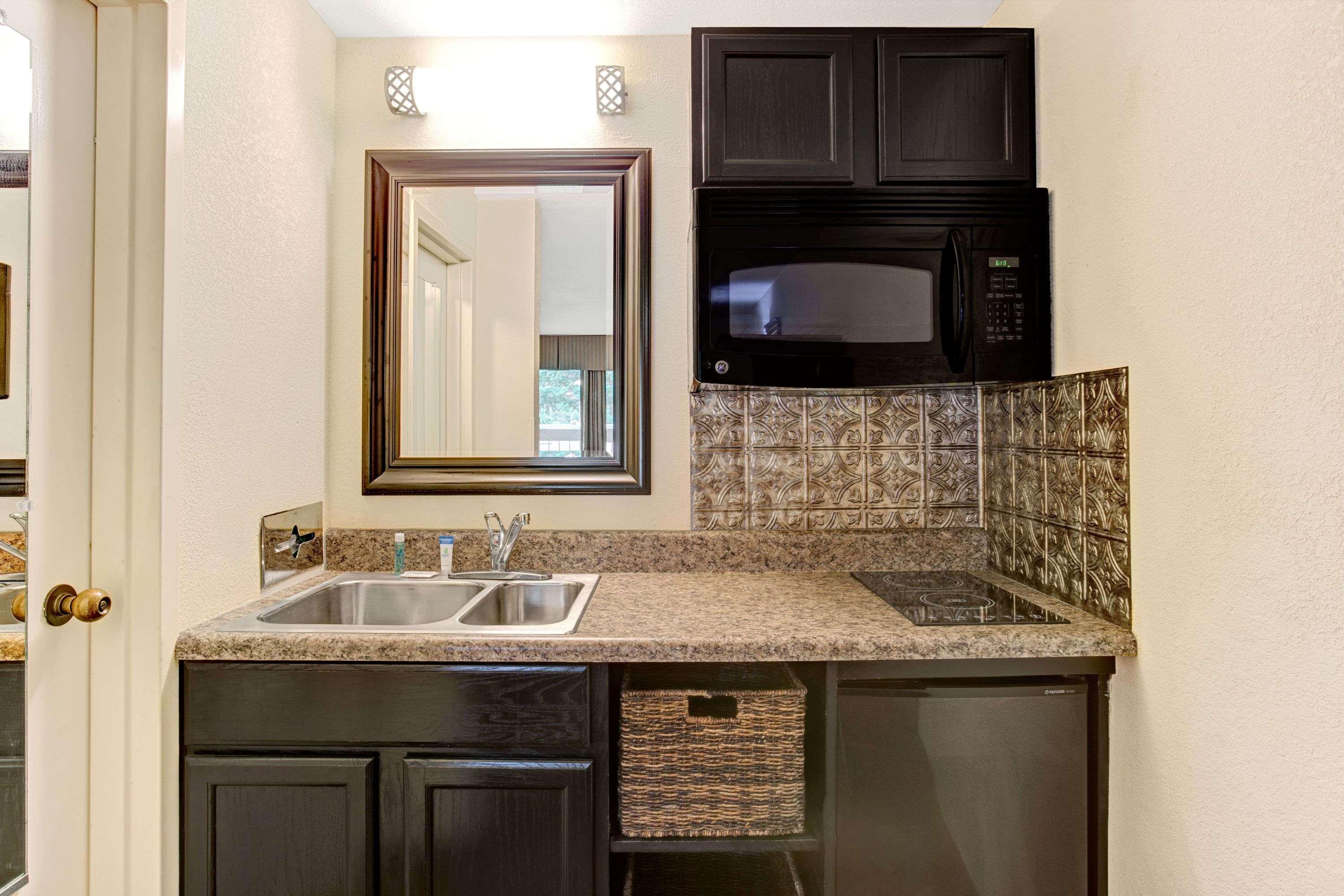 Baymont By Wyndham Murfreesboro Exterior photo